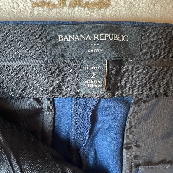 Banana Republic Avery Petite 2 Navy pants - Picture 2 of 4
